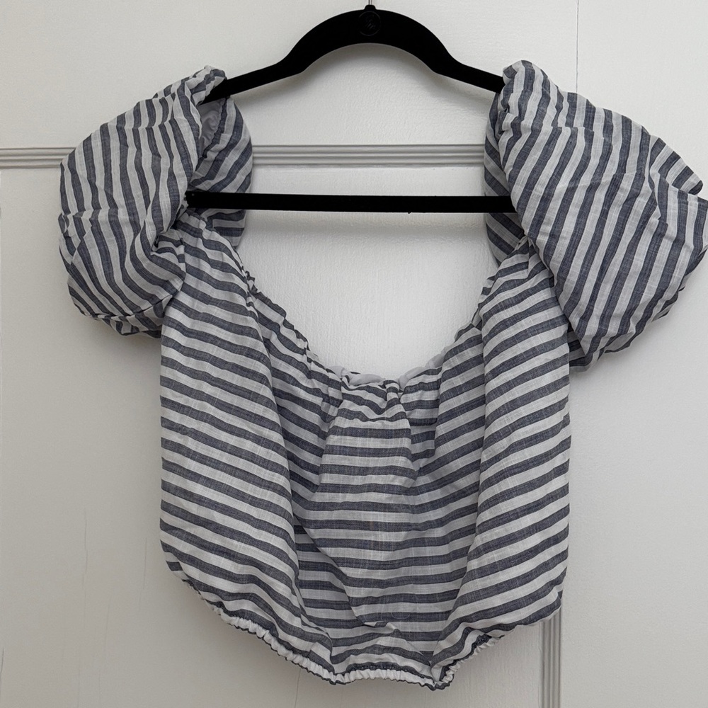Striped Puff-Sleeve, off shoulder Cropped Top - White & Gray, Medium